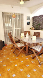 11-20939a0134ad724a8cb2a801094d15a4