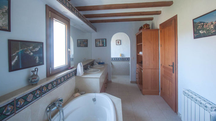 Image No.36-5 Bed Finca for sale