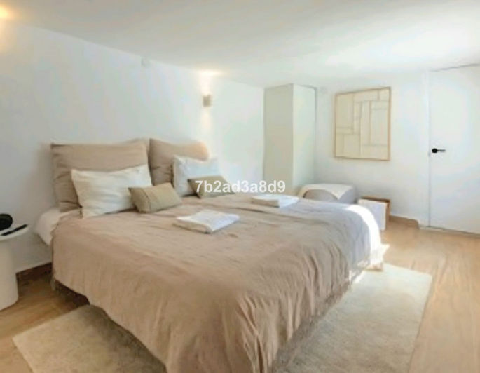 Image No.17-3 Bed Villa for sale