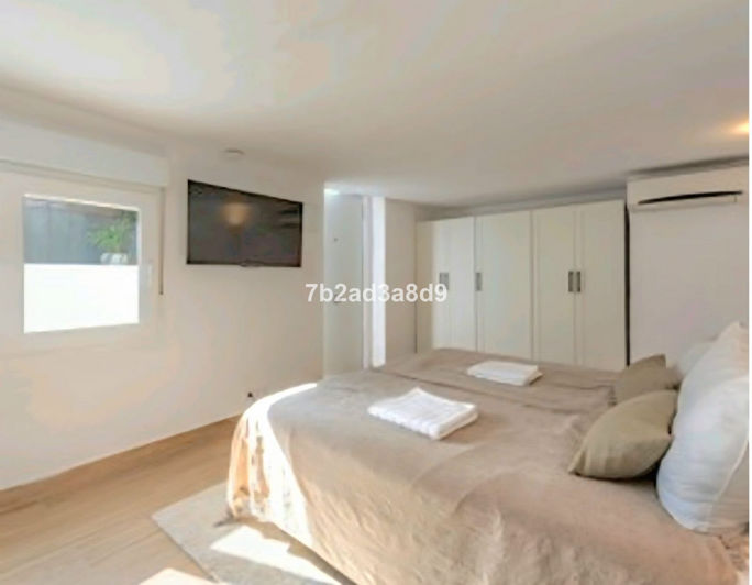 Image No.21-3 Bed Villa for sale