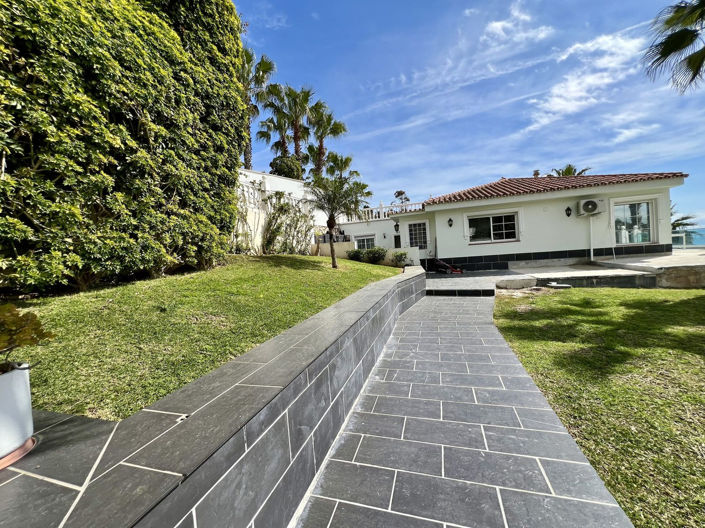 Image No.20-5 Bed Villa for sale