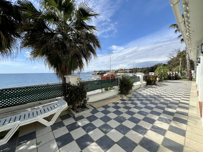 Image No.28-5 Bed Villa for sale