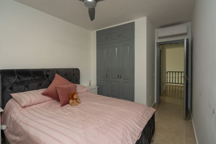 Image No.24-4 Bed Villa for sale