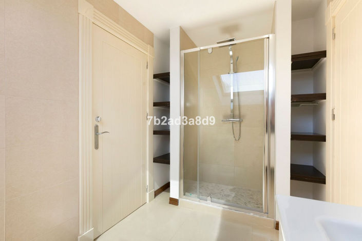 Image No.19-Villa de 6 chambres à vendre à Malaga