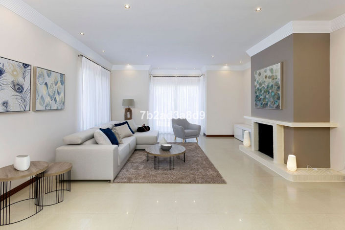 Image No.6-6 Bed Villa for sale