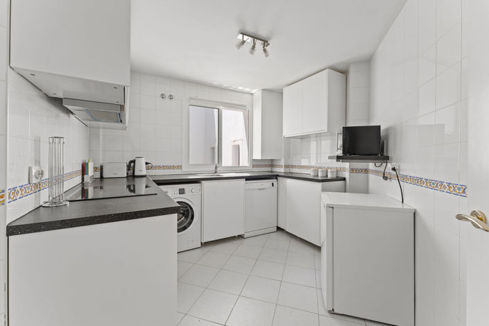 Image No.10-3 Bed Apartment for sale