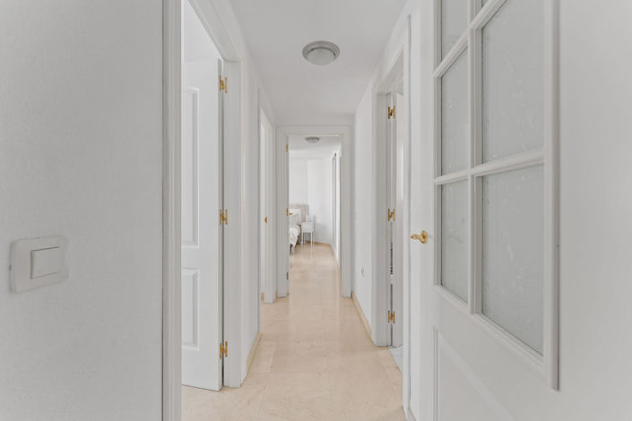 Image No.11-3 Bed Apartment for sale