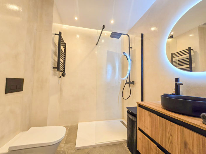 Image No.33-2 Bed Apartment for sale