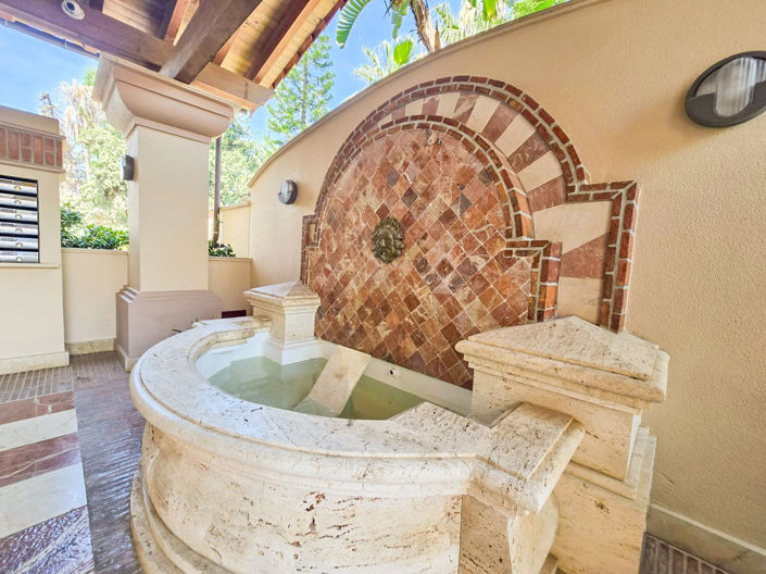 Image No.44-2 Bed Apartment for sale