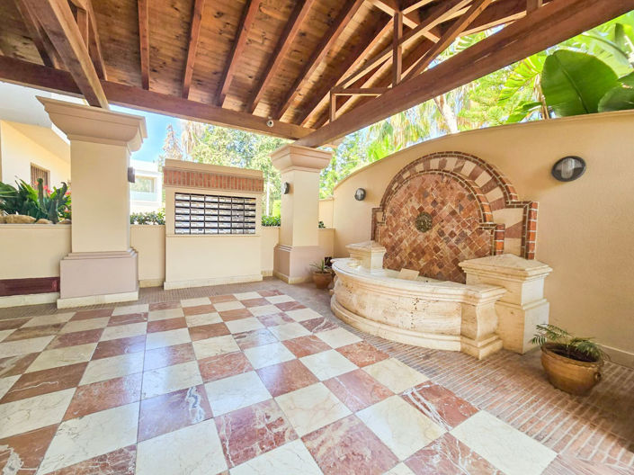 Image No.45-2 Bed Apartment for sale