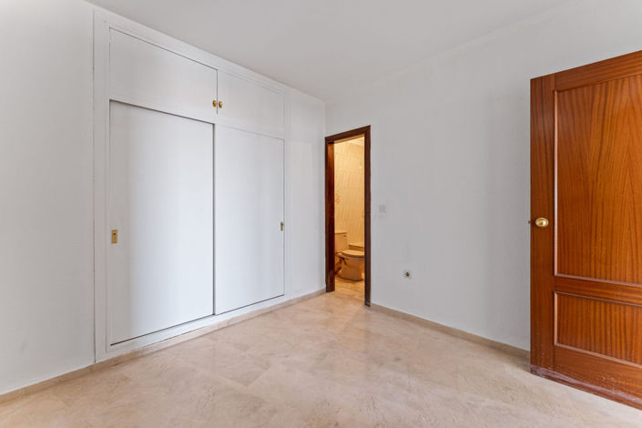 Image No.11-1 Bed Apartment for sale