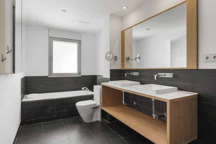 Image No.22-3 Bed Apartment for sale