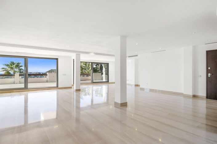 Image No.6-3 Bed Apartment for sale