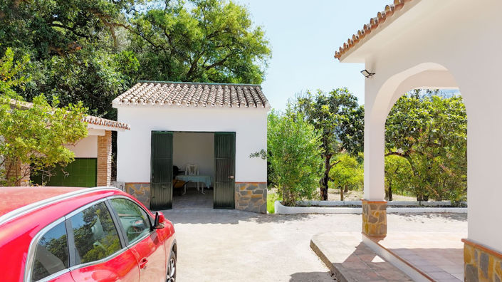 Image No.2-3 Bed Villa for sale