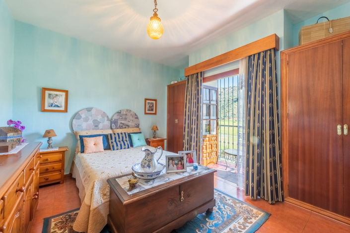 Image No.23-3 Bed Apartment for sale