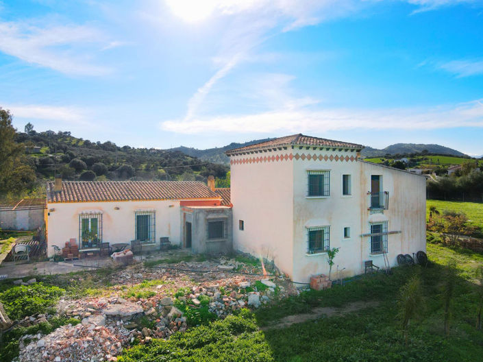 Image No.10-5 Bed Finca for sale