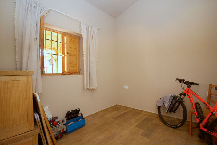 Image No.30-5 Bed Finca for sale