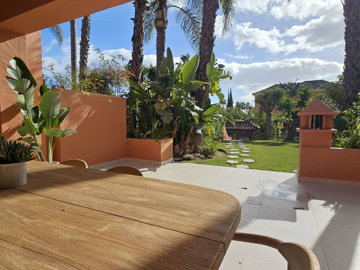 2-5bd7b9d04b45e33852eaf0ec6670150d