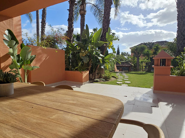 Image No.2-4 Bed Villa for sale