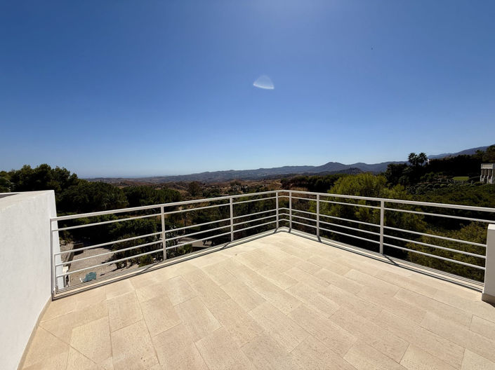 Image No.17-4 Bed Villa for sale