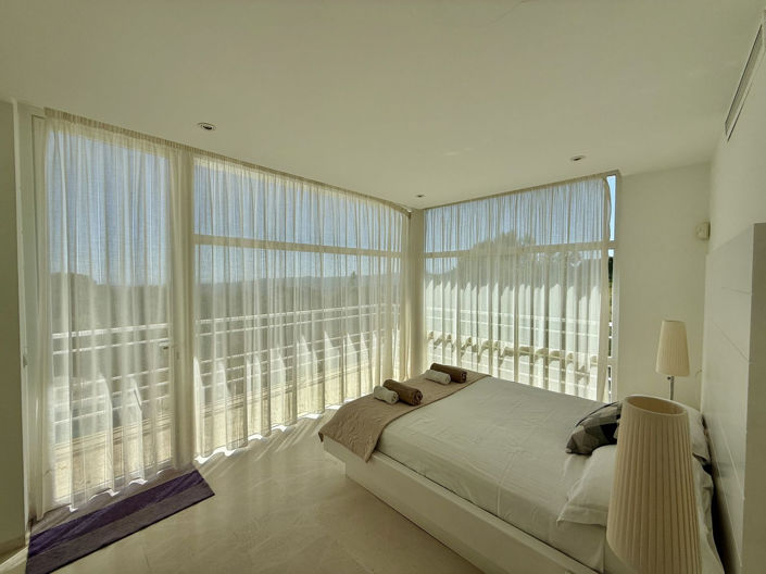 Image No.28-4 Bed Villa for sale