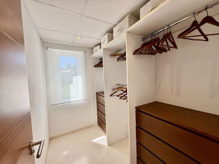 Image No.31-4 Bed Villa for sale