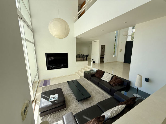 Image No.5-4 Bed Villa for sale