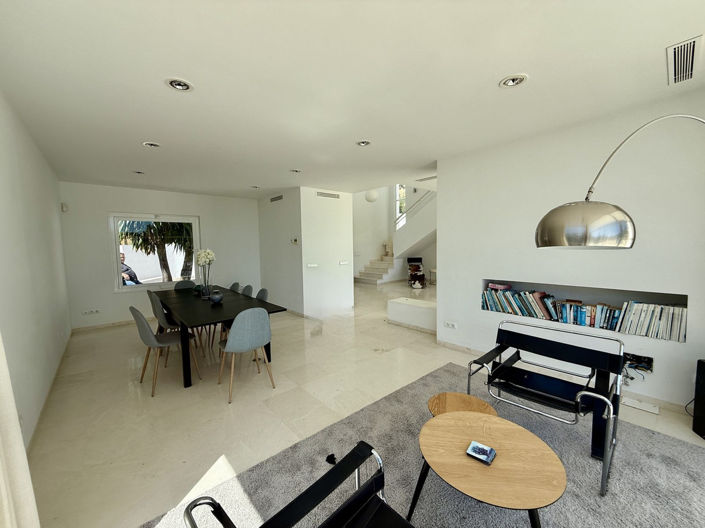 Image No.8-4 Bed Villa for sale