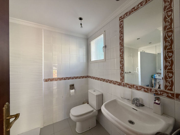 Image No.31-3 Bed Villa for sale