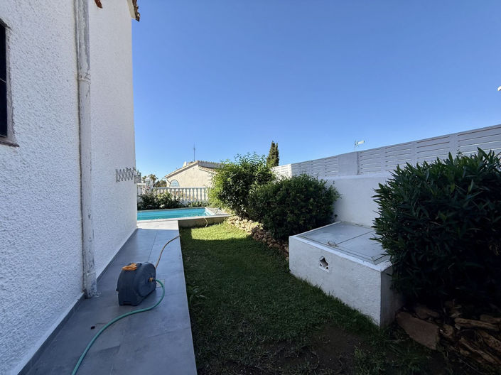 Image No.8-Villa de 3 chambres à vendre à Malaga