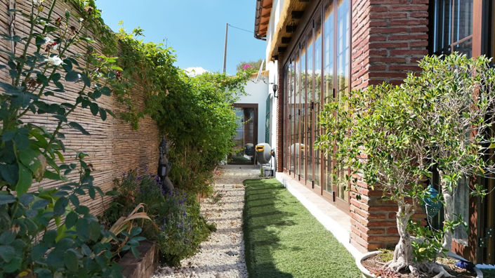 Image No.13-2 Bed Villa for sale