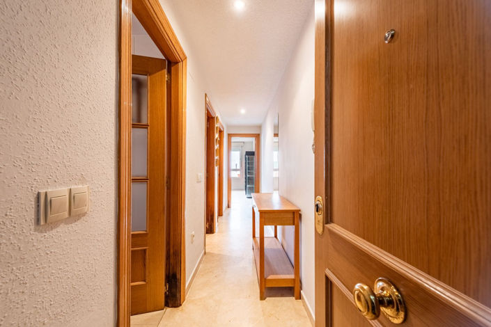 Image No.10-1 Bed Apartment for sale