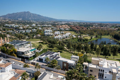 2-5bd7b9d04b45e33852eaf0ec6670150d