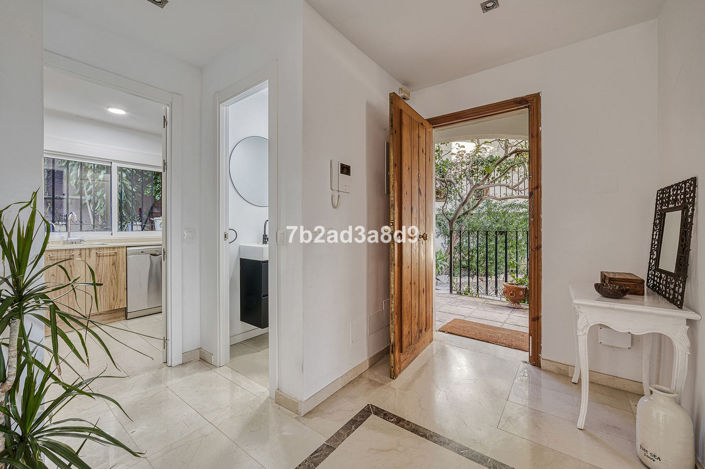 Image No.10-5 Bed Apartment for sale