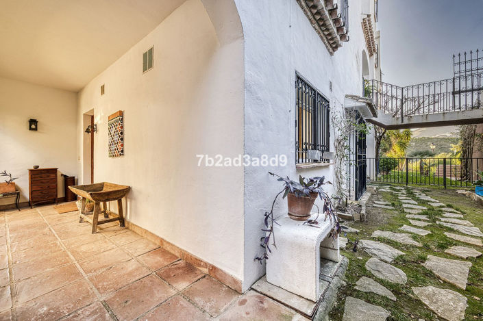 Image No.12-5 Bed Apartment for sale