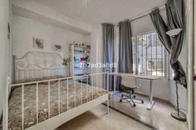 13-5fd73dea700db77384c091ca9818b1a9