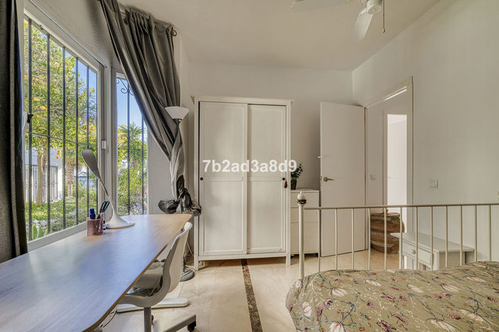 Image No.14-5 Bed Apartment for sale