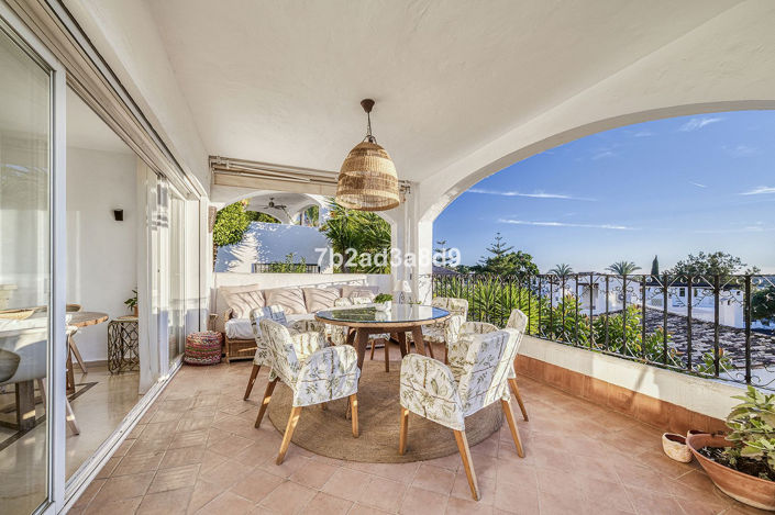 Image No.17-5 Bed Apartment for sale