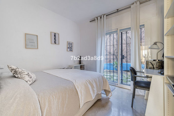 Image No.23-5 Bed Apartment for sale