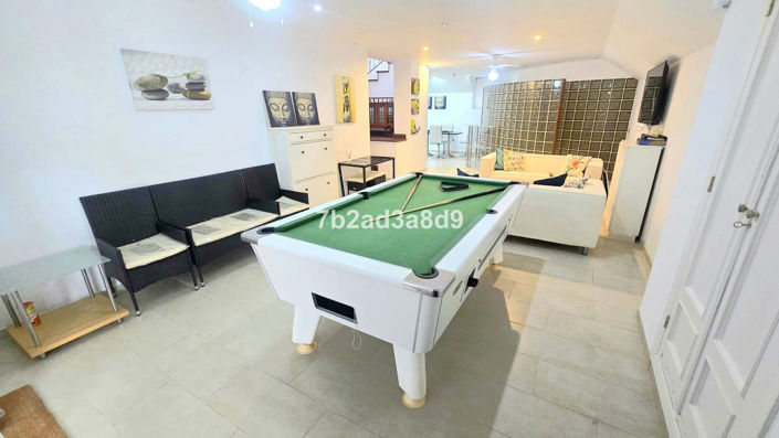 Image No.23-8 Bed Villa for sale