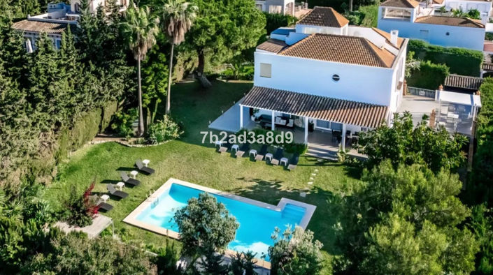 Image No.42-8 Bed Villa for sale