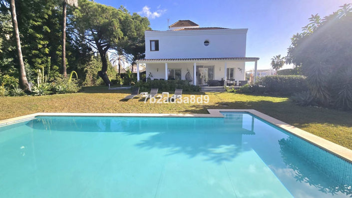 Image No.46-8 Bed Villa for sale