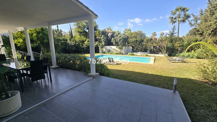 Image No.49-8 Bed Villa for sale