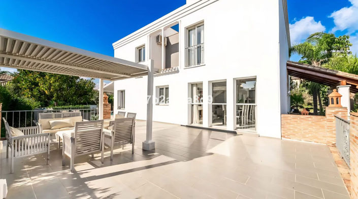 Image No.50-8 Bed Villa for sale