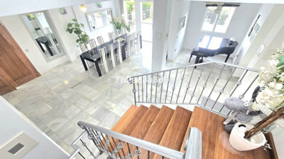 9-467d0cee5b725f3ef65f102a0c2e69c0