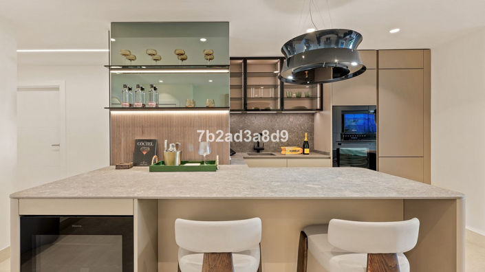 Image No.10-3 Bed Apartment for sale