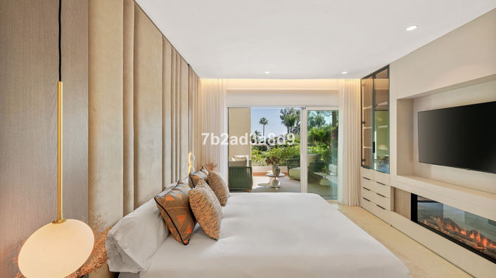 Image No.13-3 Bed Apartment for sale