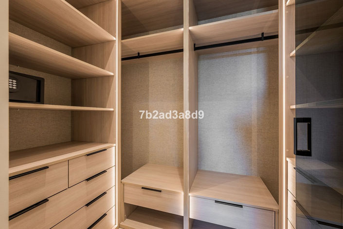 Image No.15-3 Bed Apartment for sale