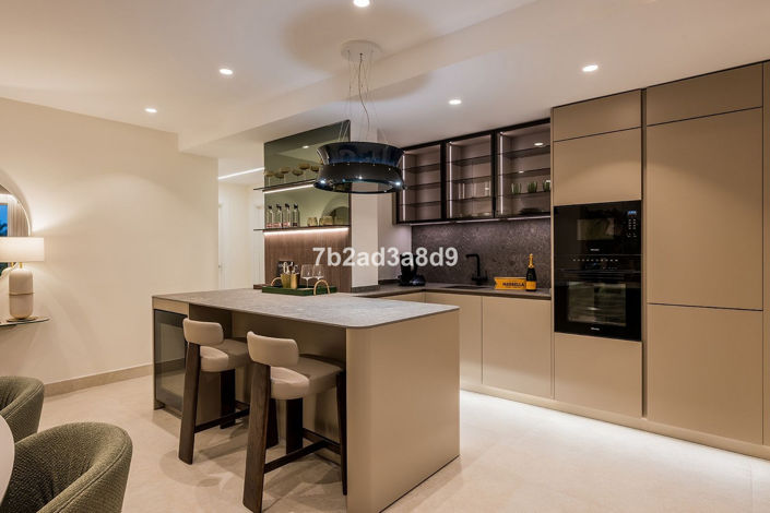 Image No.25-3 Bed Apartment for sale