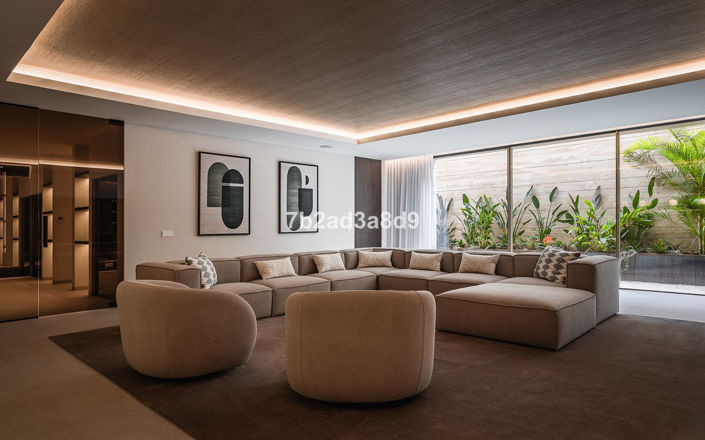 Image No.17-5 Bed Villa for sale